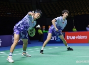 开云体育中国-羽毛球赛场上激战连连，意外发生引人注目的简单介绍