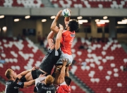 开云体育平台APP-锡安狂暴撕裂防线，湖人铁血防守窒息国王，一场现代篮球的攻防启示录