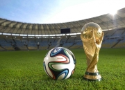 开云APP-佩雷兹的逆袭之路，法拉利引擎助雷诺车队绝地翻盘