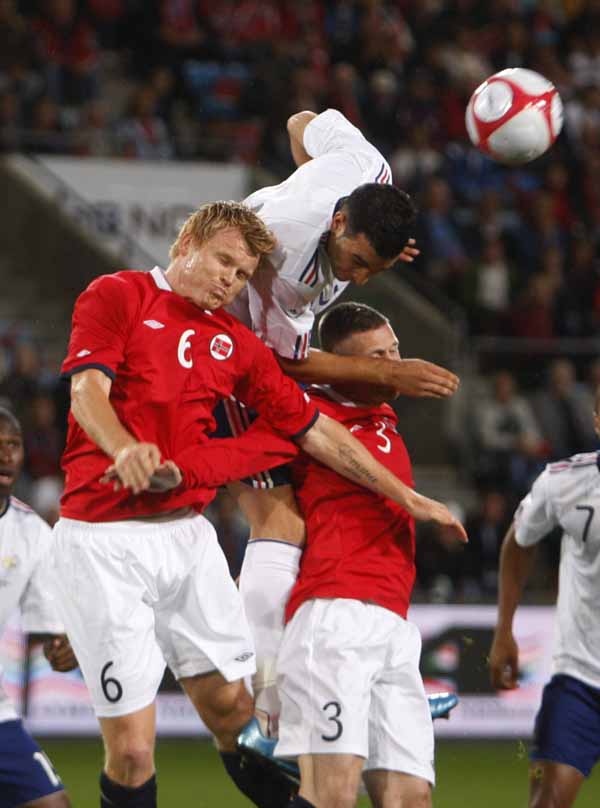 中国羽毛球队逆转法国羽毛球队，马琳制霸全场的简单介绍