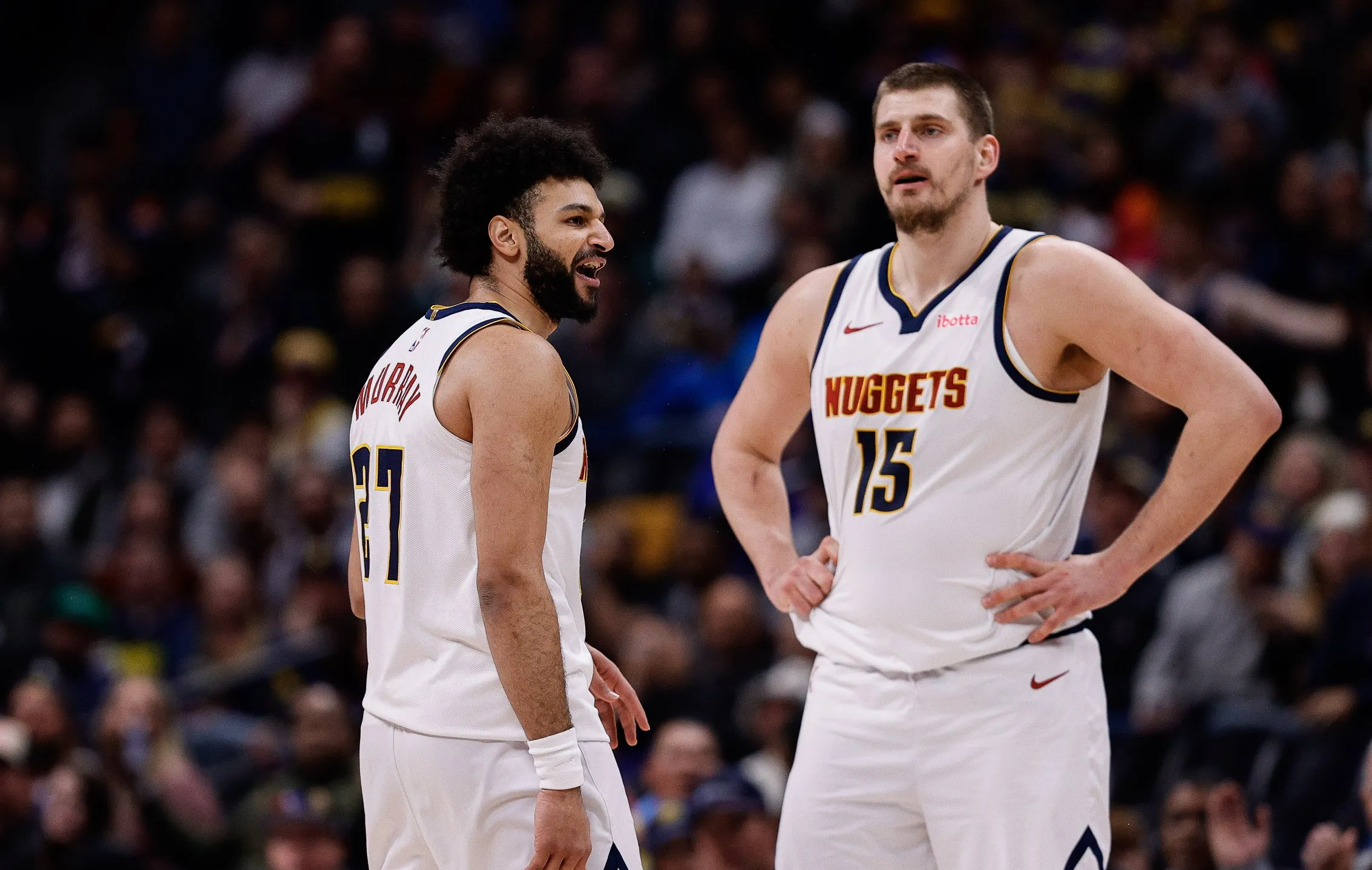 关于掘金强势马刺，拉文惊艳世界的信息