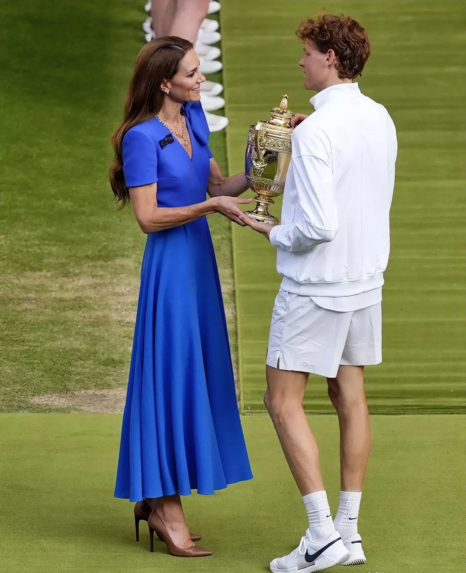 拉沃尔杯鏖战联合杯,辛纳惊艳四座的简单介绍 拉沃尔杯鏖战联合杯,辛纳惊艳四座的简单介绍