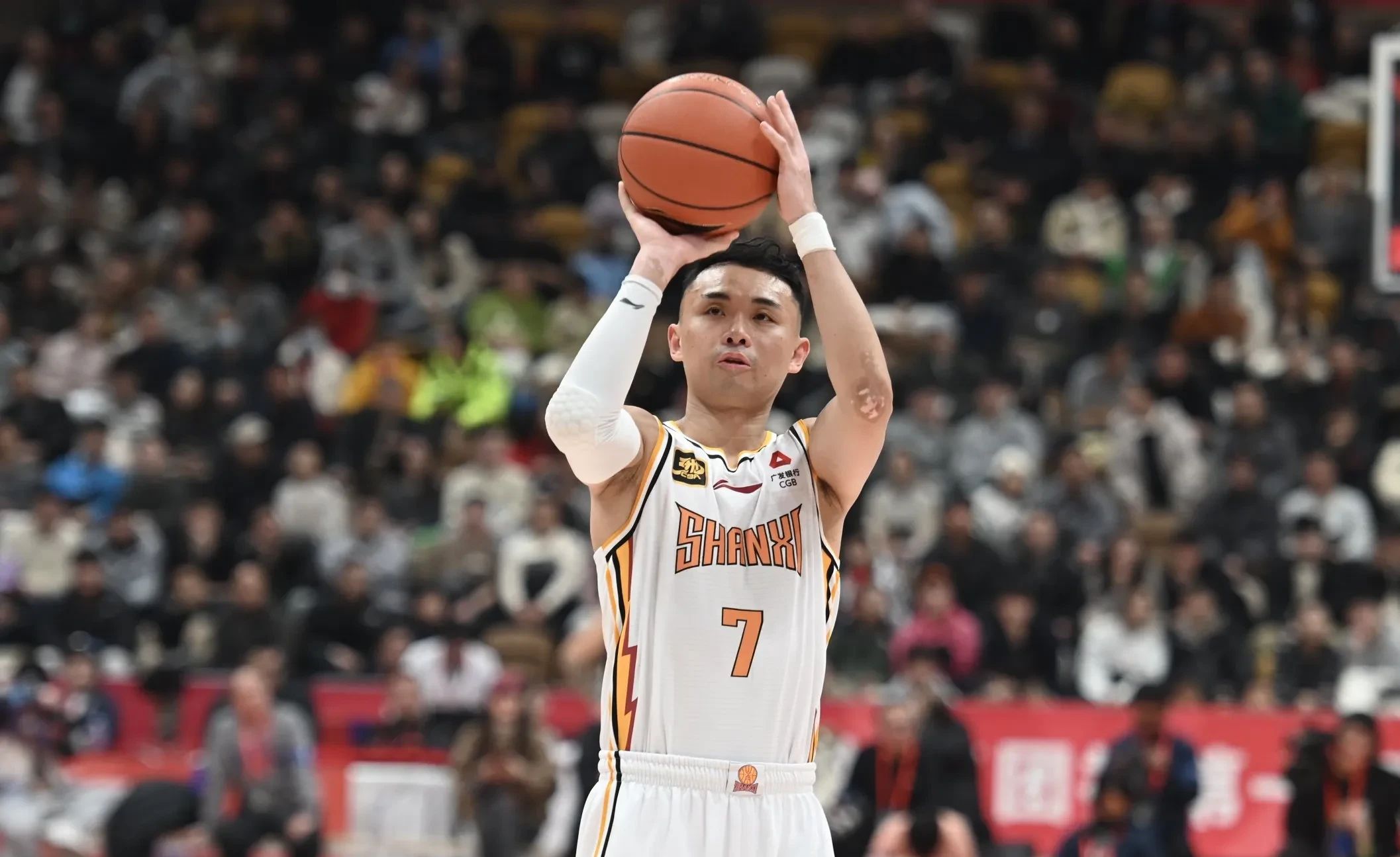 浙江队逆转火箭,张镇麟状态火热 浙江队逆转火箭,张镇麟状态火热