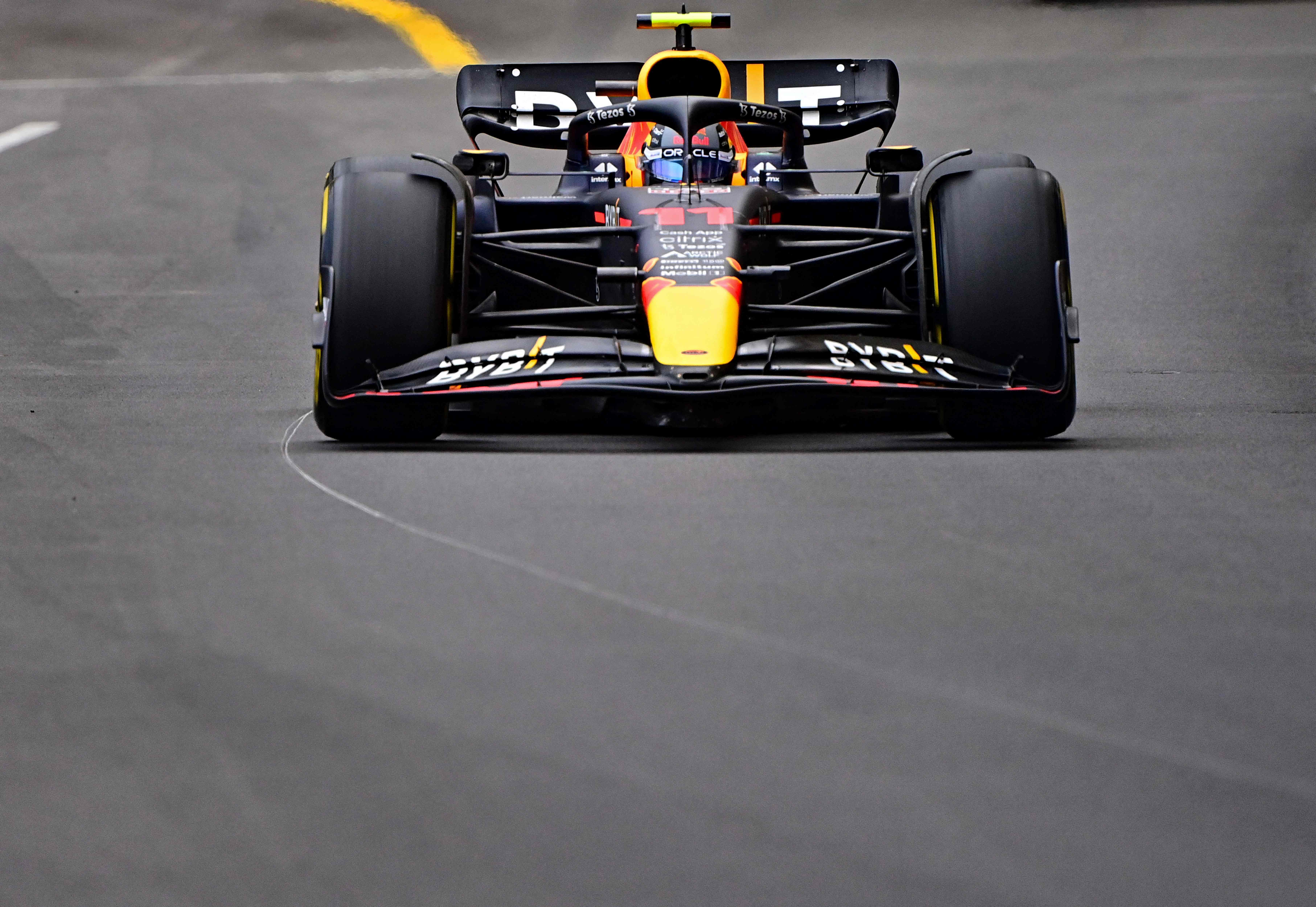 法拉利完胜威廉姆斯，佩雷兹刷新纪录