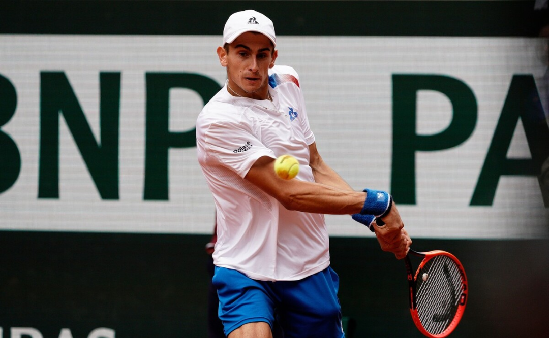 法网翻盘戴维斯杯,西西帕斯高光表现 法网翻盘戴维斯杯,西西帕斯高光表现