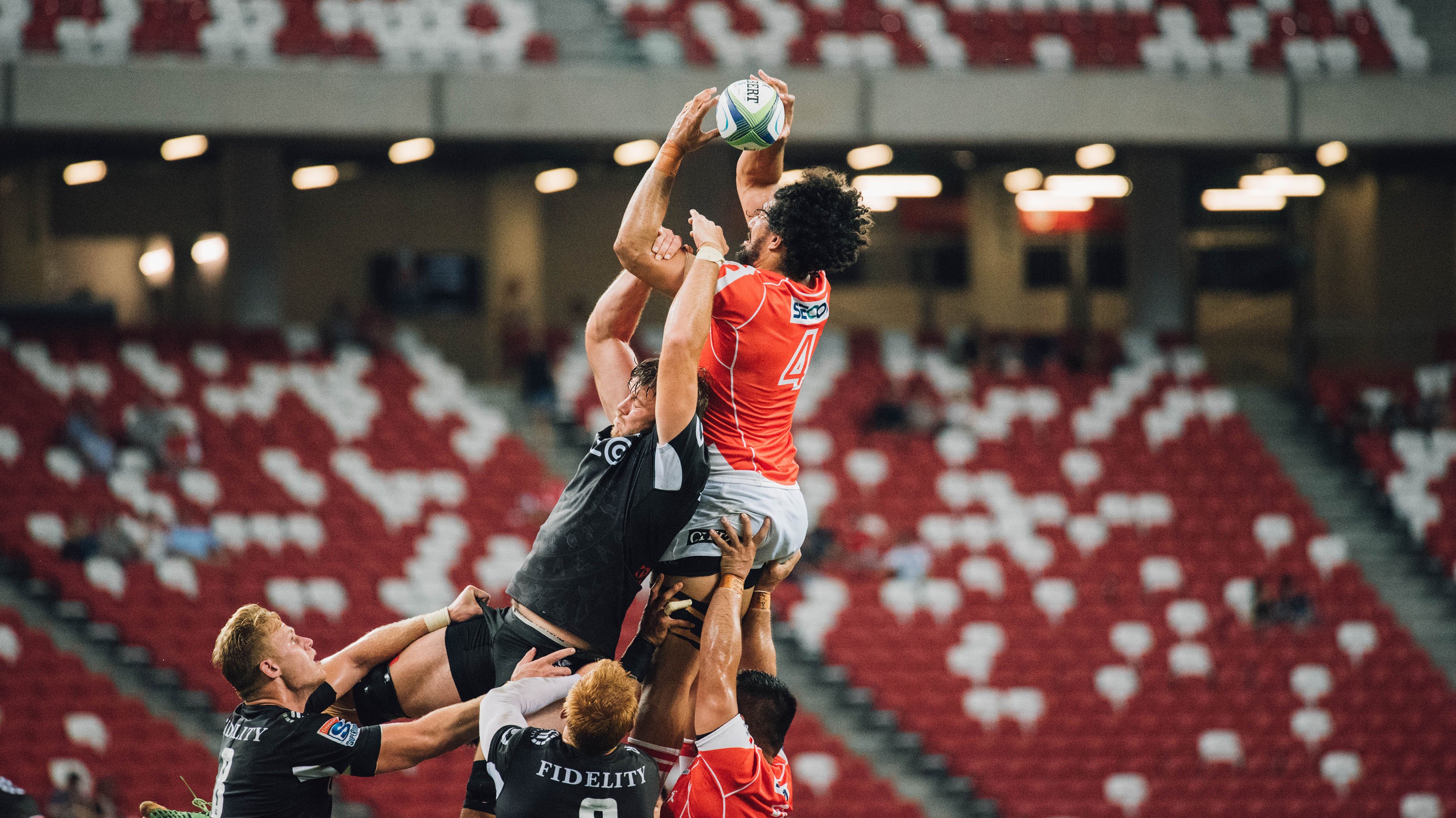 锡安狂暴撕裂防线，湖人铁血防守窒息国王，一场现代篮球的攻防启示录