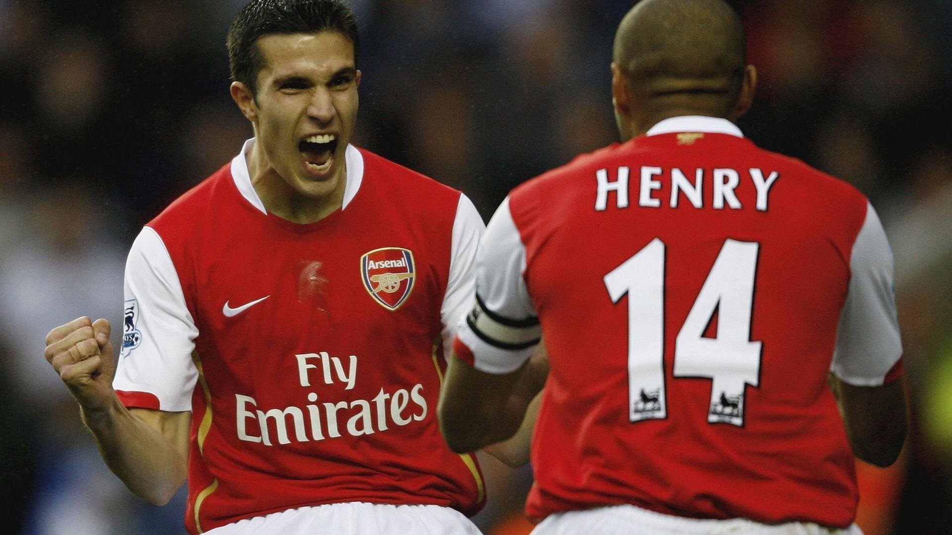 从里昂到伦敦，库尔图瓦的门神交响曲如何跨越联赛定义冠军